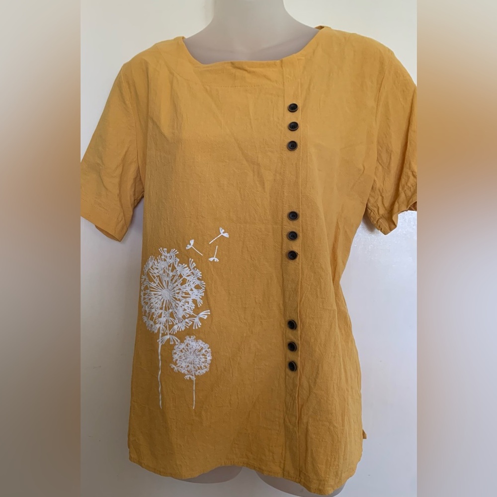 EUC Yellow Dandelion Print Button Front  Short Sleeve Top Size XL